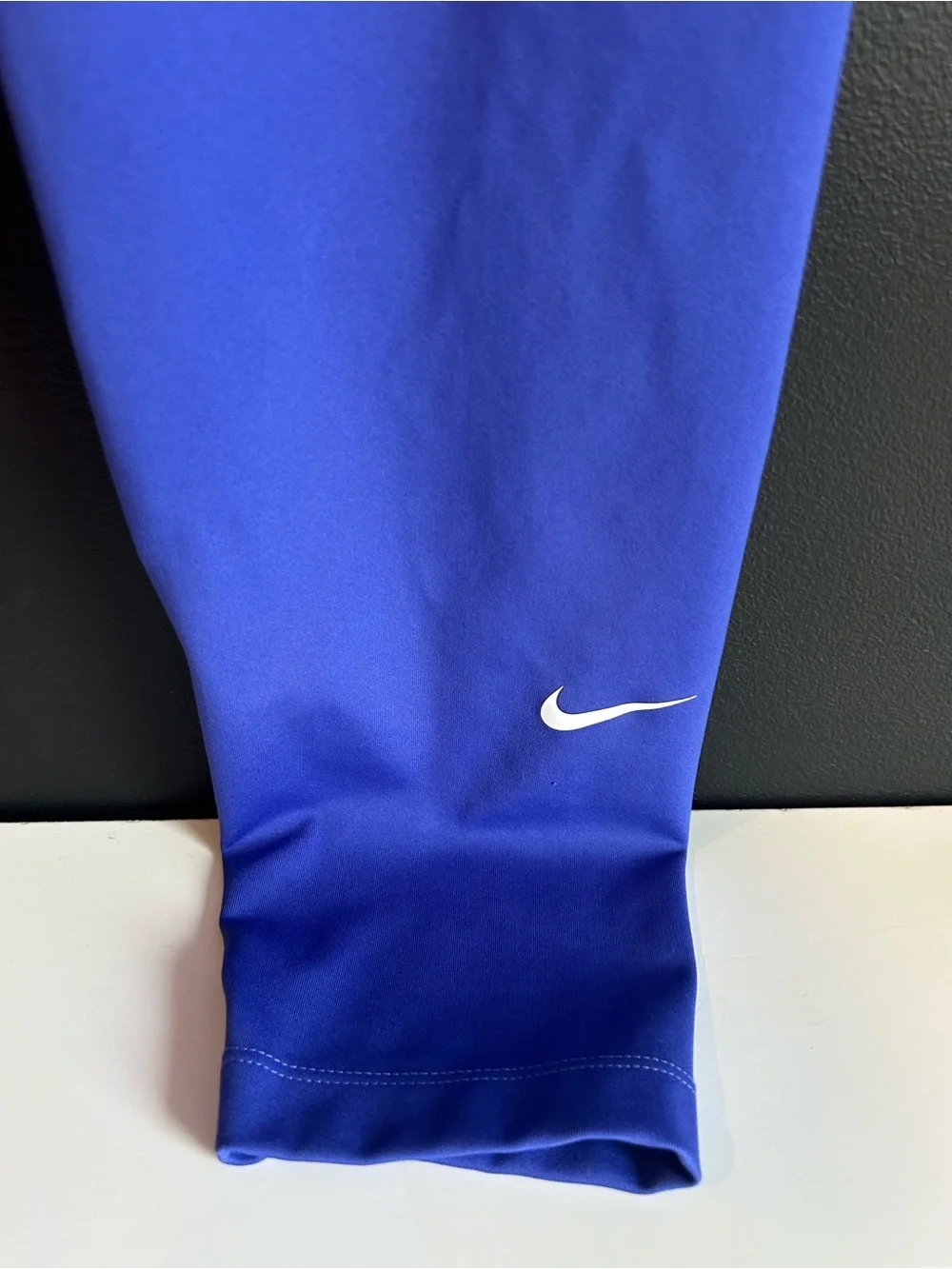 Nike Dri-FIT One Mid-Rise 7/8 Ankle Leggings in Sapphire Blue